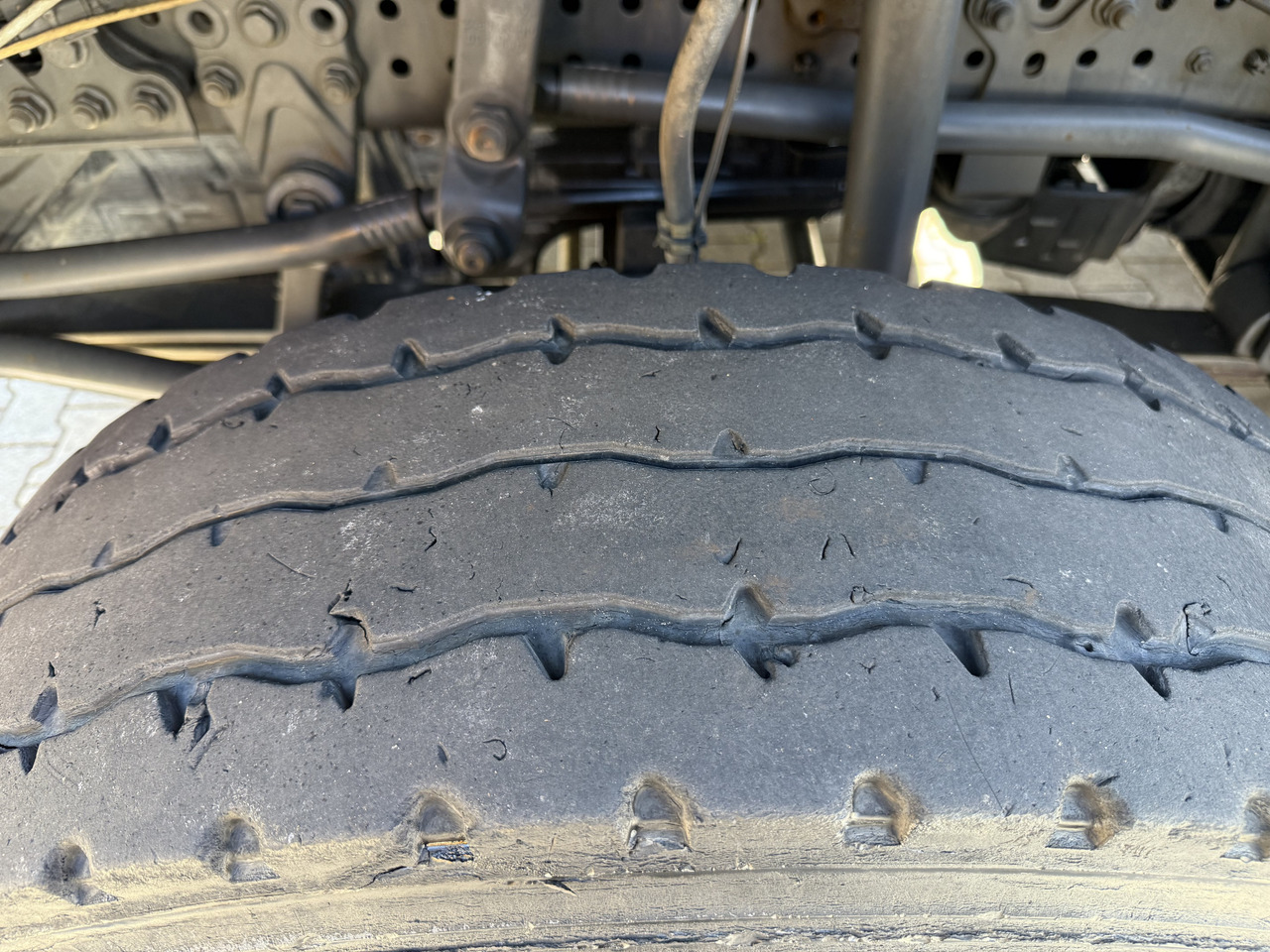 Mercedes-Benz Arocs 3245 K 8X4 Haken - Hook lift truck: picture 5 Mercedes-Benz Arocs 3245 K 8X4 Haken - Hook lift truck: picture 5