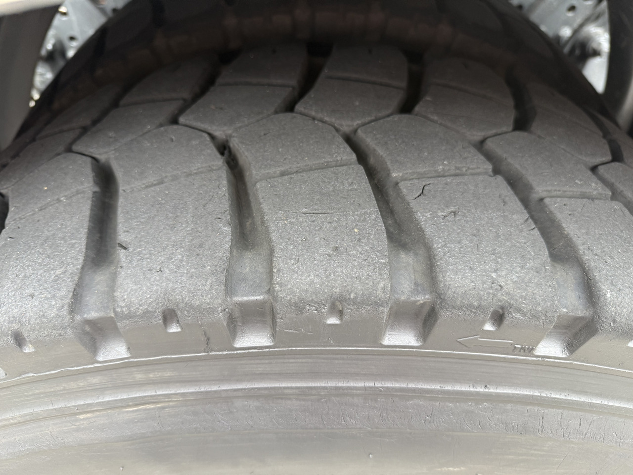 Mercedes-Benz Arocs 3251 8X4 Haken mit Kran HMF 2620 K5 - Hook lift truck, Crane truck: picture 2 Mercedes-Benz Arocs 3251 8X4 Haken mit Kran HMF 2620 K5 - Hook lift truck, Crane truck: picture 2