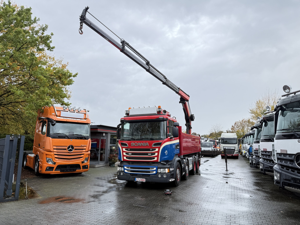 Scania R580 V8 8X4 Kipper Kran Palfinger 22002 - Tipper, Crane truck: picture 2 Scania R580 V8 8X4 Kipper Kran Palfinger 22002 - Tipper, Crane truck: picture 2