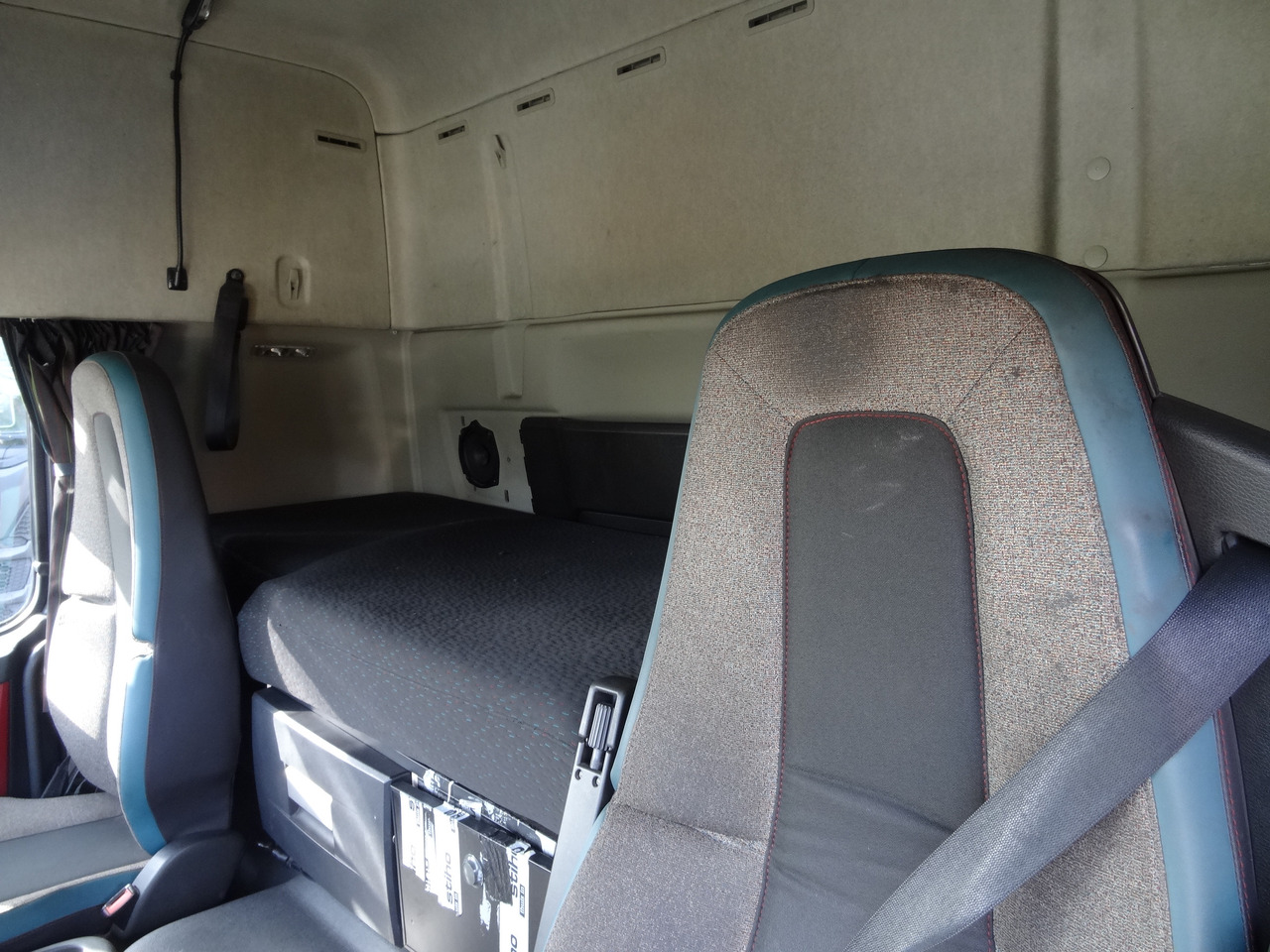 Dropside/ Flatbed truck, Crane truck Volvo FM370 6X2*4 Kennis K14 Kran: picture 7 Dropside/ Flatbed truck, Crane truck Volvo FM370 6X2*4 Kennis K14 Kran: picture 7