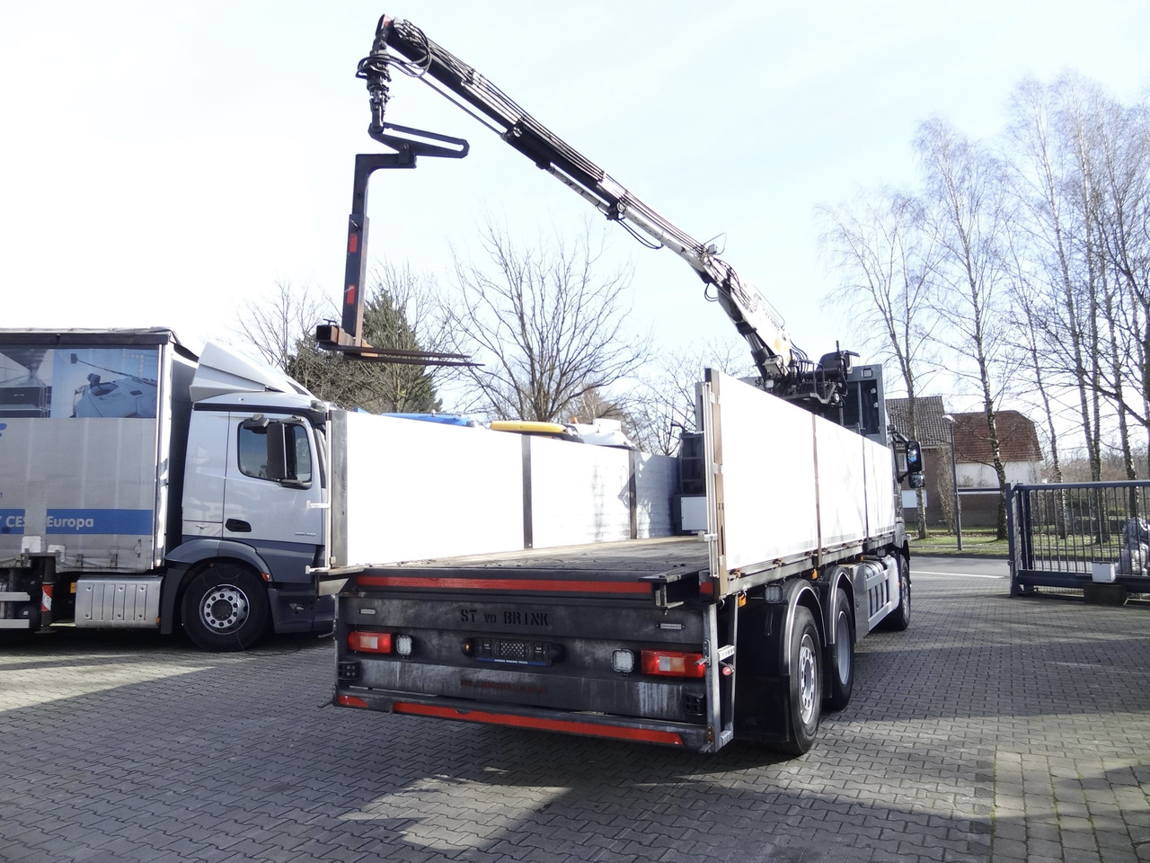 Dropside/ Flatbed truck, Crane truck Volvo FM370 6X2*4 Kennis K14 Kran: picture 8 Dropside/ Flatbed truck, Crane truck Volvo FM370 6X2*4 Kennis K14 Kran: picture 8