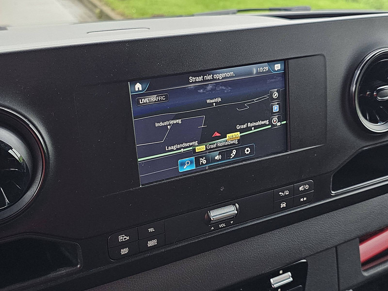 Mercedes-Benz Sprinter 215 ac automaat EURO6 leasing Mercedes-Benz Sprinter 215 ac automaat EURO6: picture 10 Mercedes-Benz Sprinter 215 ac automaat EURO6 leasing Mercedes-Benz Sprinter 215 ac automaat EURO6: picture 10