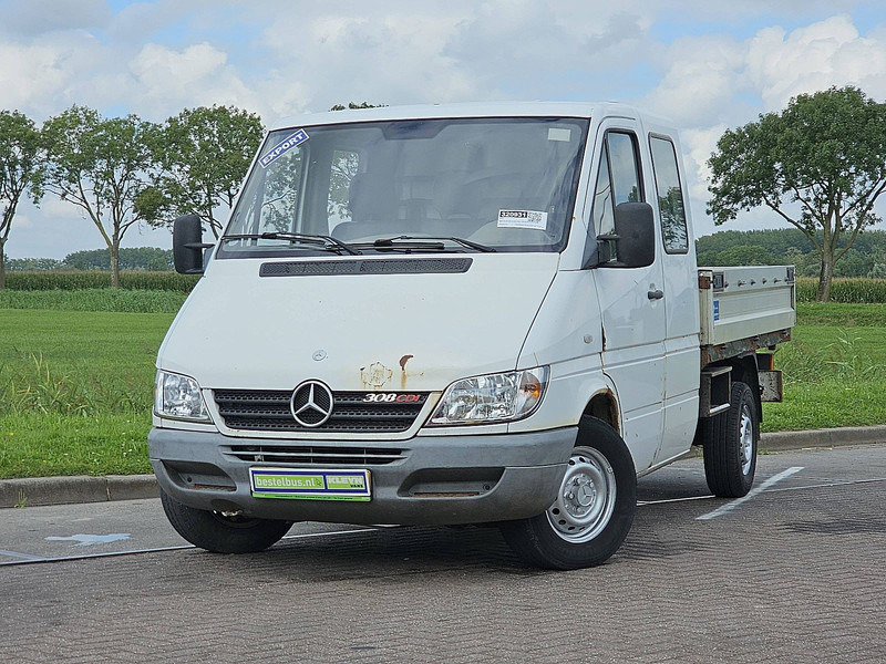 Mercedes-Benz Sprinter 308 - Flatbed van: picture 1 Mercedes-Benz Sprinter 308 - Flatbed van: picture 1