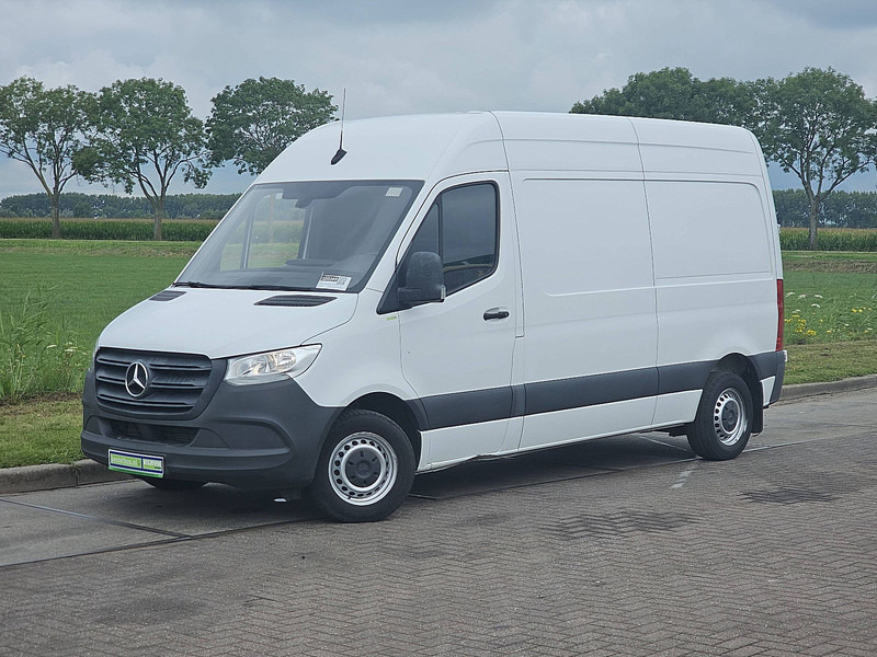 Mercedes-Benz Sprinter 314 L2H2 Mbux Airco Eur6 - Panel van: picture 2 Mercedes-Benz Sprinter 314 L2H2 Mbux Airco Eur6 - Panel van: picture 2