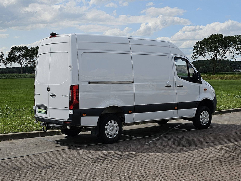 Mercedes-Benz Sprinter 316 CDI 4X4 AUT. L2H2 - Panel van: picture 3 Mercedes-Benz Sprinter 316 CDI 4X4 AUT. L2H2 - Panel van: picture 3