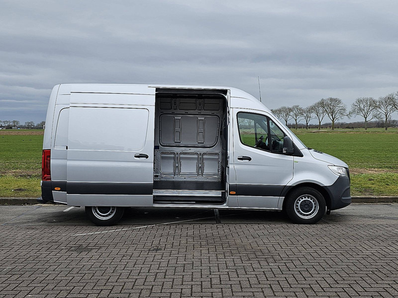 Panel van Mercedes-Benz Sprinter 316 L2H2 Navi RWD !: picture 16