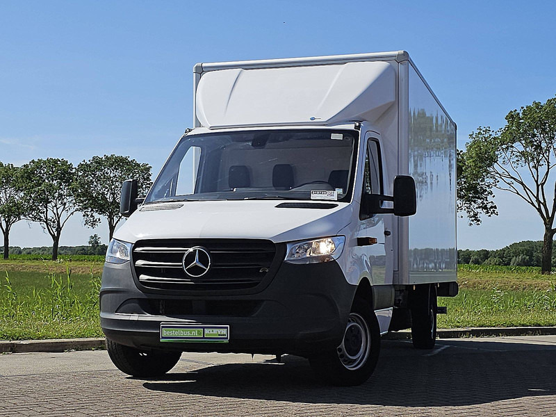 Mercedes-Benz Sprinter 317 Bakwagen Laadklep! - Box van: picture 1 Mercedes-Benz Sprinter 317 Bakwagen Laadklep! - Box van: picture 1