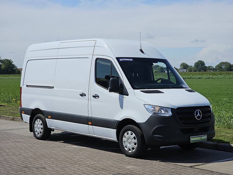 Mercedes-Benz Sprinter 317 L2H2 3.5T-Trekhaak! - Panel van: picture 5 Mercedes-Benz Sprinter 317 L2H2 3.5T-Trekhaak! - Panel van: picture 5