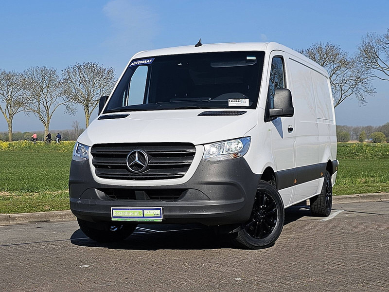 Mercedes-Benz Sprinter 319 L2H1 Mbux V6 3.0Ltr! - Small van: picture 1 Mercedes-Benz Sprinter 319 L2H1 Mbux V6 3.0Ltr! - Small van: picture 1