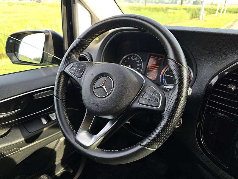 Small van, Electric van Mercedes-Benz eVito  L2 66 kWh Long Range: picture 11