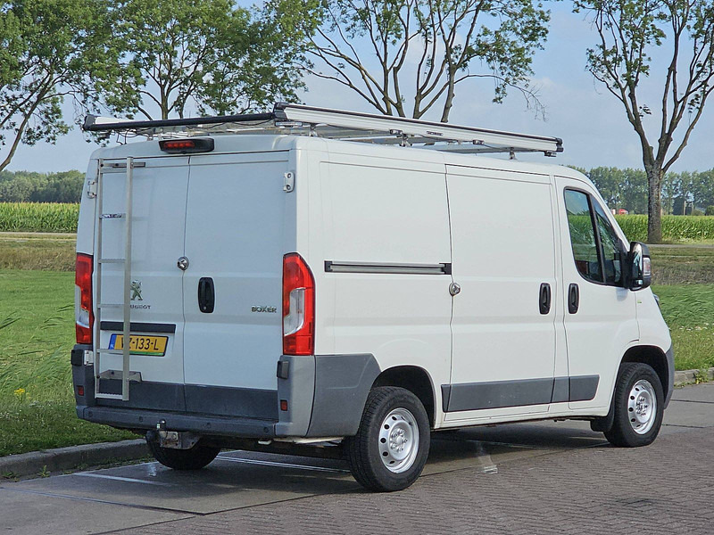 Peugeot Boxer 2.0 - Small van: picture 3 Peugeot Boxer 2.0 - Small van: picture 3