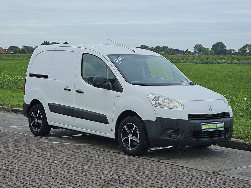 Peugeot Partner 120 - Small van: picture 5 Peugeot Partner 120 - Small van: picture 5