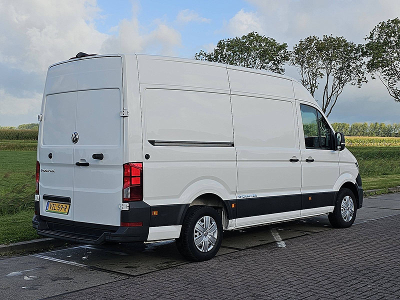 Volkswagen Crafter 35 E-CRAFTER L2H2 - Panel van, Electric van: picture 3 Volkswagen Crafter 35 E-CRAFTER L2H2 - Panel van, Electric van: picture 3