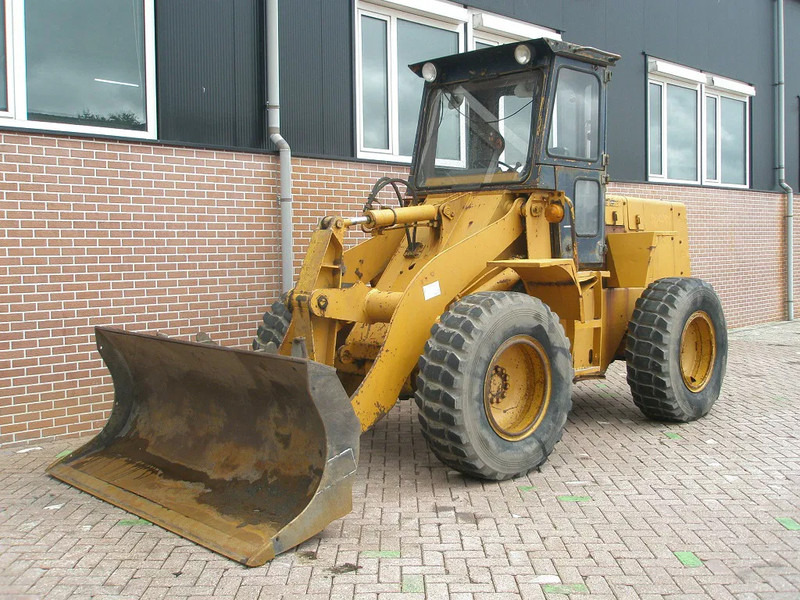 Komatsu W40-2 - Wheel loader: picture 1 Komatsu W40-2 - Wheel loader: picture 1