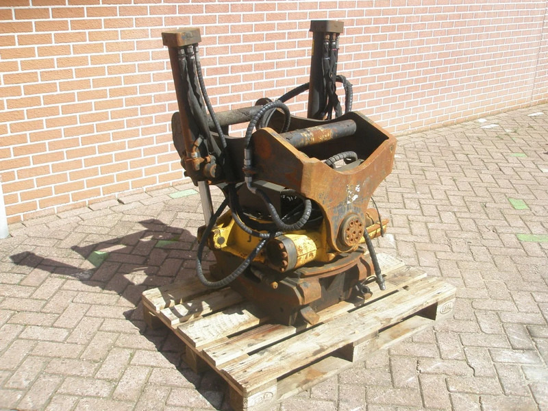Onbekend S70 engcon EC226 - Tiltrotator for Construction machinery: picture 2 Onbekend S70 engcon EC226 - Tiltrotator for Construction machinery: picture 2
