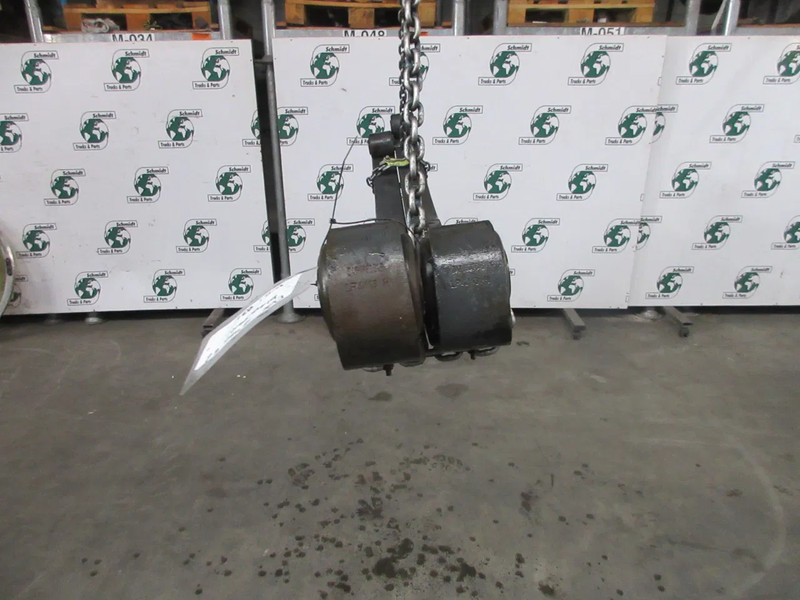 DAF 1890092 TWEE BLADS VEER VOOR DAF XF CF EURO 6 - Steel suspension for Truck: picture 4 DAF 1890092 TWEE BLADS VEER VOOR DAF XF CF EURO 6 - Steel suspension for Truck: picture 4