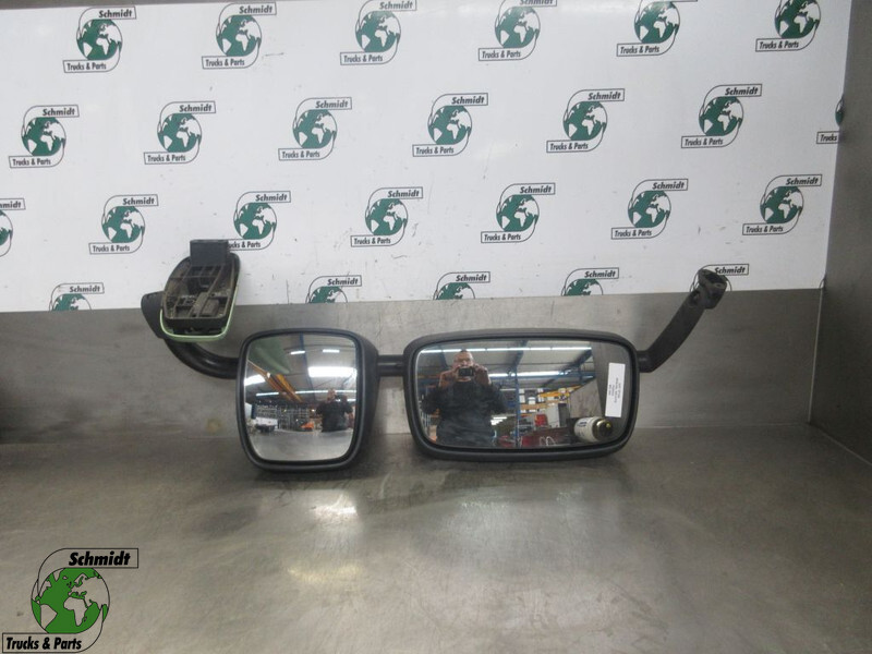 DAF 1920024 Spiegel Rechts DAF XF 106 EURO 6 - Rear view mirror for Truck: picture 1 DAF 1920024 Spiegel Rechts DAF XF 106 EURO 6 - Rear view mirror for Truck: picture 1