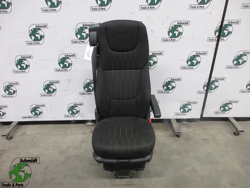 DAF 2104712 BIJRIJDER STOEL DAF XF CF MODEL 2020 NIET LUCHTGEVEERD - Seat for Truck: picture 1 DAF 2104712 BIJRIJDER STOEL DAF XF CF MODEL 2020 NIET LUCHTGEVEERD - Seat for Truck: picture 1