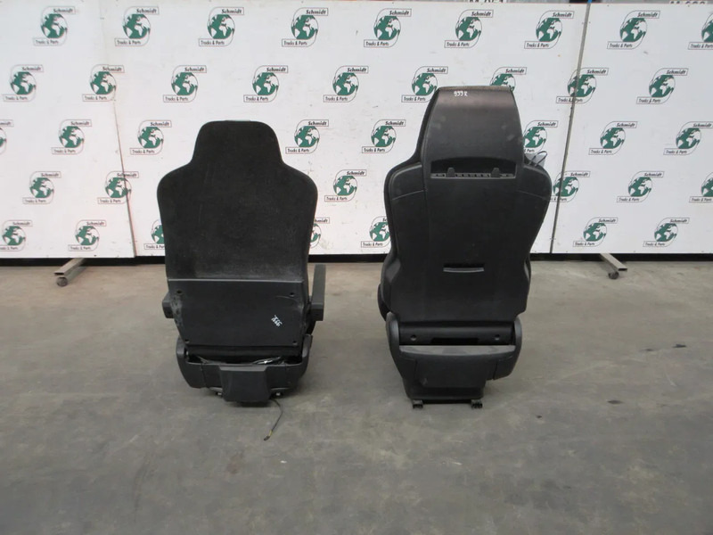 DAF 81.62307-6681 // 81.62307-6628 STOELEN SET MAN 18.500 MODEL 2020 - Seat for Truck: picture 3 DAF 81.62307-6681 // 81.62307-6628 STOELEN SET MAN 18.500 MODEL 2020 - Seat for Truck: picture 3