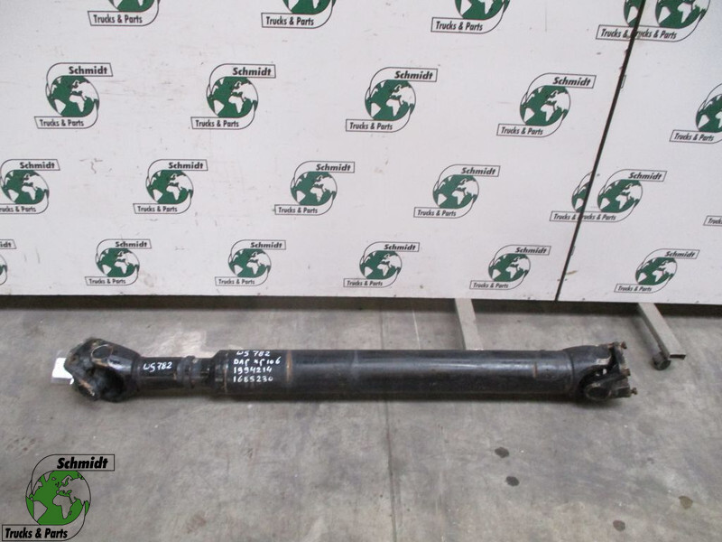 DAF XF106 1994214 / 1685230 AANDRIJFAS EURO 6 - Drive shaft for Truck: picture 1 DAF XF106 1994214 / 1685230 AANDRIJFAS EURO 6 - Drive shaft for Truck: picture 1