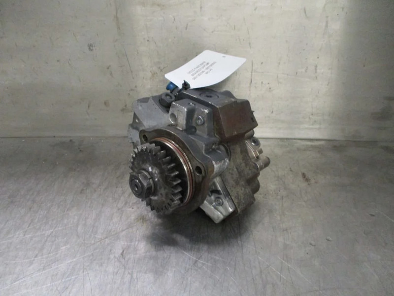 Iveco 5801382396 / 5801548002 BRANDSTOFPOMP EURO 5 & 6 - Fuel pump for Truck: picture 3 Iveco 5801382396 / 5801548002 BRANDSTOFPOMP EURO 5 & 6 - Fuel pump for Truck: picture 3