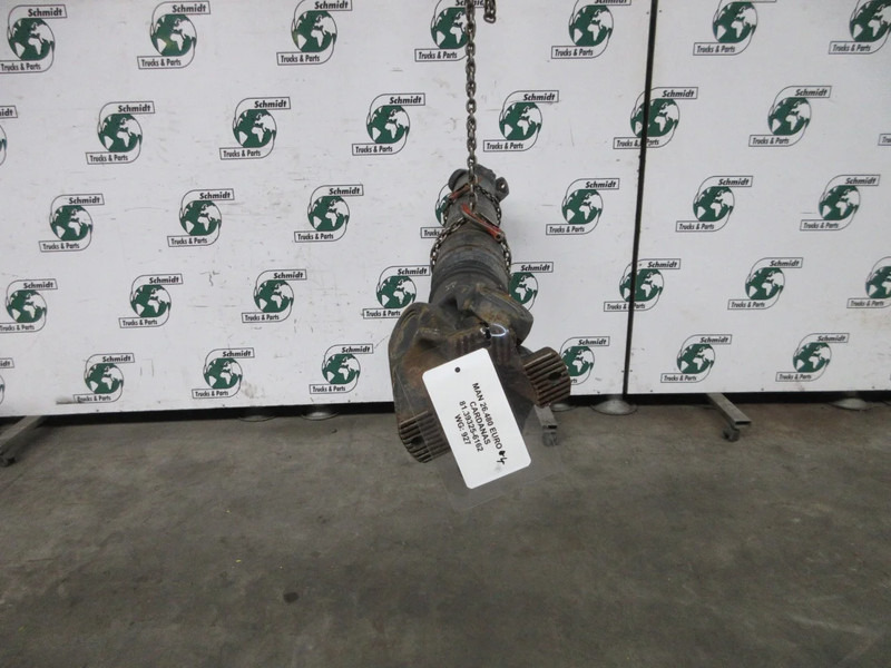 MAN 81.39325-6162 // 81.39324-6070 AANDRIJFAS MAN 26.540 6X6 - Drive shaft for Truck: picture 2 MAN 81.39325-6162 // 81.39324-6070 AANDRIJFAS MAN 26.540 6X6 - Drive shaft for Truck: picture 2
