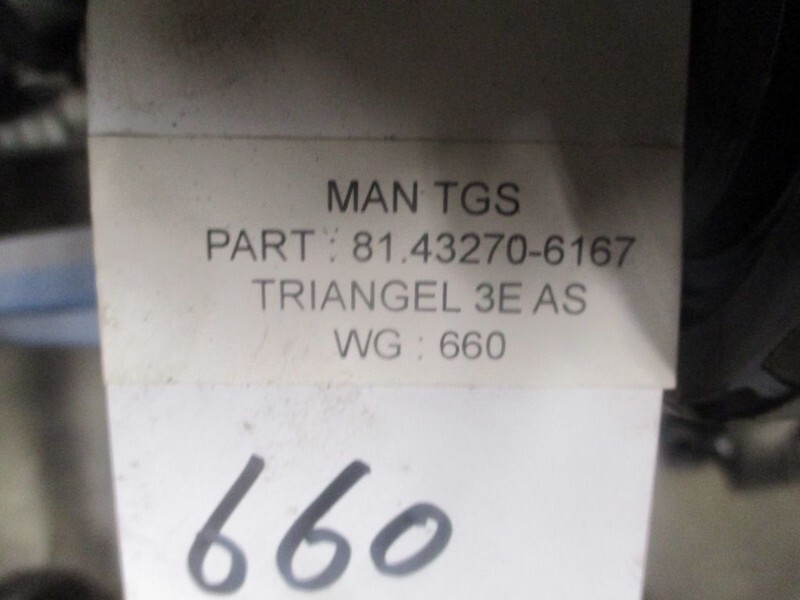MAN TGS 81.43270-6167 TRIANGEL - V-stay for Truck: picture 2 MAN TGS 81.43270-6167 TRIANGEL - V-stay for Truck: picture 2