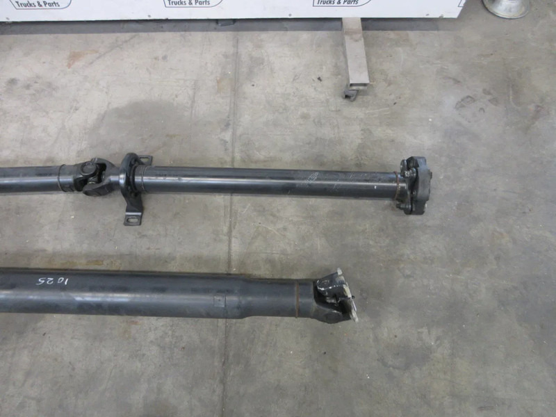 Mercedes-Benz A 907 410 69 01 // A 907 410 71 00 // A 906 990 01 03 // A 002 992 68 03 // AANDIJFAS - Drive shaft for Truck: picture 3 Mercedes-Benz A 907 410 69 01 // A 907 410 71 00 // A 906 990 01 03 // A 002 992 68 03 // AANDIJFAS - Drive shaft for Truck: picture 3