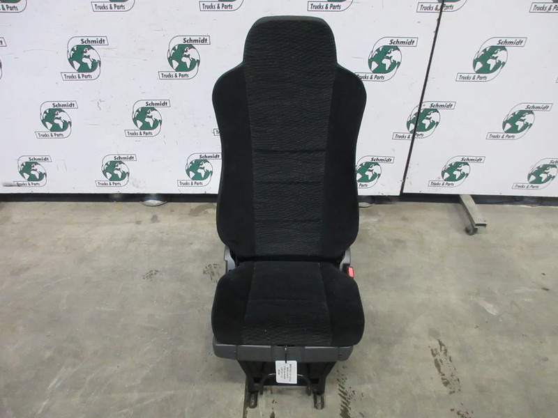 Mercedes-Benz A 967 910 40 01 // A 967 910 29 01 // A 967 910 12 03 STOELEN SET BENZ 1221 - Seat for Truck: picture 5 Mercedes-Benz A 967 910 40 01 // A 967 910 29 01 // A 967 910 12 03 STOELEN SET BENZ 1221 - Seat for Truck: picture 5