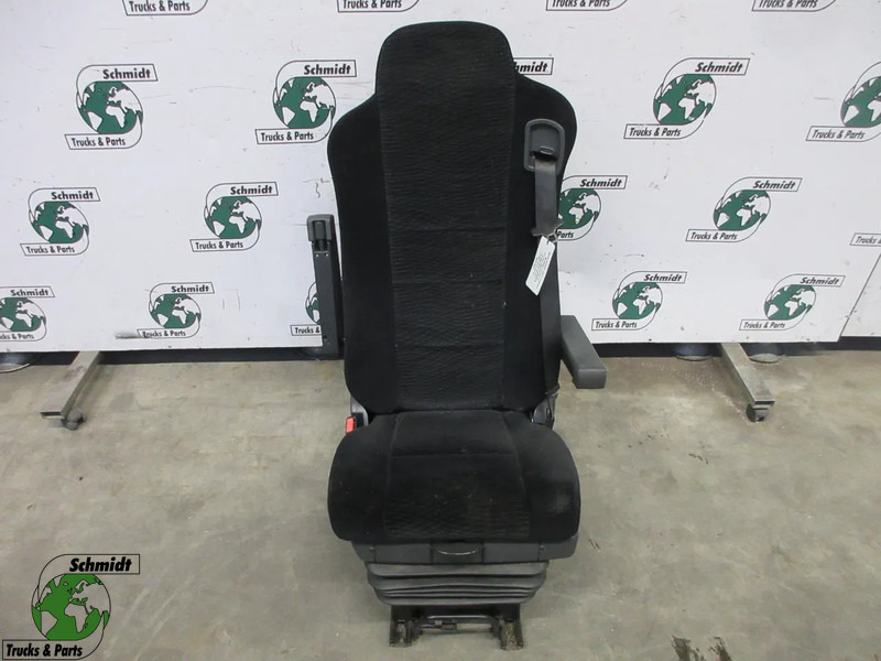Mercedes-Benz A 967 910 40 01 // A 967 910 29 01 // A 967 910 12 03 STOELEN SET BENZ 1221 - Seat for Truck: picture 1 Mercedes-Benz A 967 910 40 01 // A 967 910 29 01 // A 967 910 12 03 STOELEN SET BENZ 1221 - Seat for Truck: picture 1