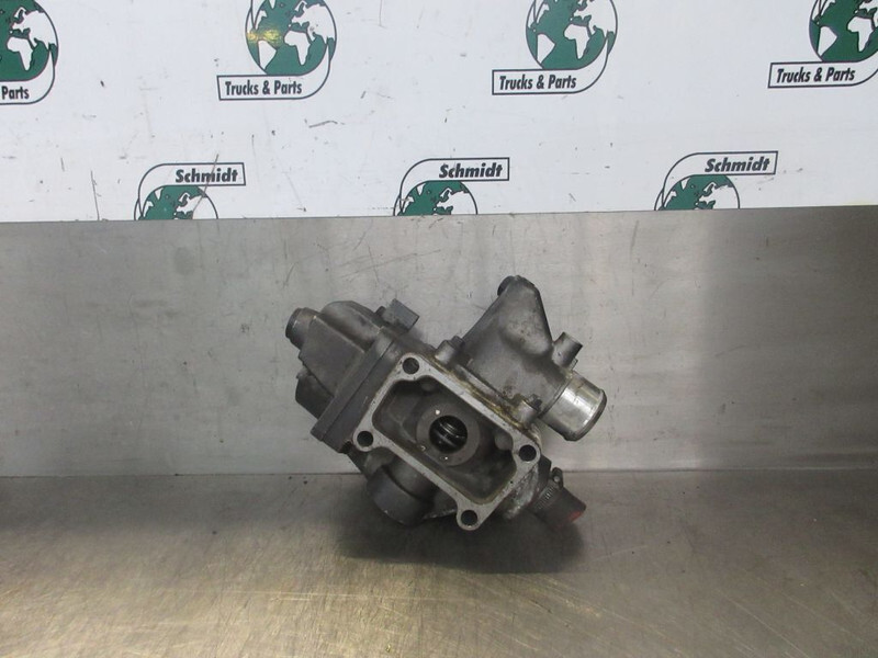 Renault 23040849 WATERPOMP HUIS D210 EURO 6 - Coolant pump for Truck: picture 2 Renault 23040849 WATERPOMP HUIS D210 EURO 6 - Coolant pump for Truck: picture 2