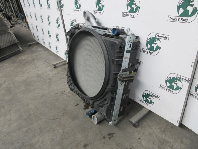 Renault 7422174115 RADIATEUR RENAULT T 460 EURO 6 - Radiator for Truck: picture 2 Renault 7422174115 RADIATEUR RENAULT T 460 EURO 6 - Radiator for Truck: picture 2