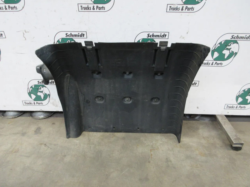 Scania 2054584 // 26668247 SPATBORD SCANIA S 450 RECHTS EURO 6 NGS - Frame/ Chassis for Truck: picture 2 Scania 2054584 // 26668247 SPATBORD SCANIA S 450 RECHTS EURO 6 NGS - Frame/ Chassis for Truck: picture 2