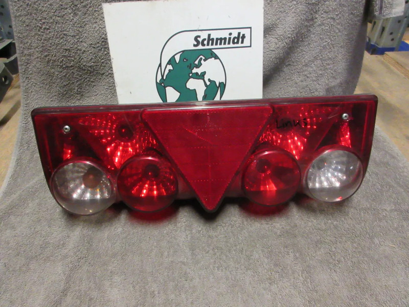 Schmitz Cargobull ACHTERLAMPEN RECHT EN LINKS SCHITZ OPLEGGER MODEL 2020 - Tail light for Truck: picture 2 Schmitz Cargobull ACHTERLAMPEN RECHT EN LINKS SCHITZ OPLEGGER MODEL 2020 - Tail light for Truck: picture 2