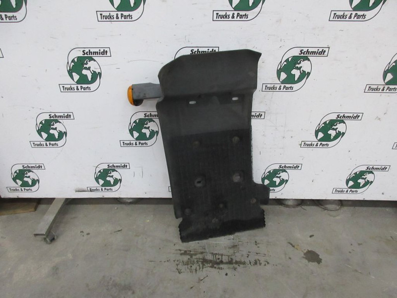 Volvo 20538016/20538016 SPATBORD R+L VOLVO FL 210 EURO 6 - Body and exterior for Truck: picture 4 Volvo 20538016/20538016 SPATBORD R+L VOLVO FL 210 EURO 6 - Body and exterior for Truck: picture 4