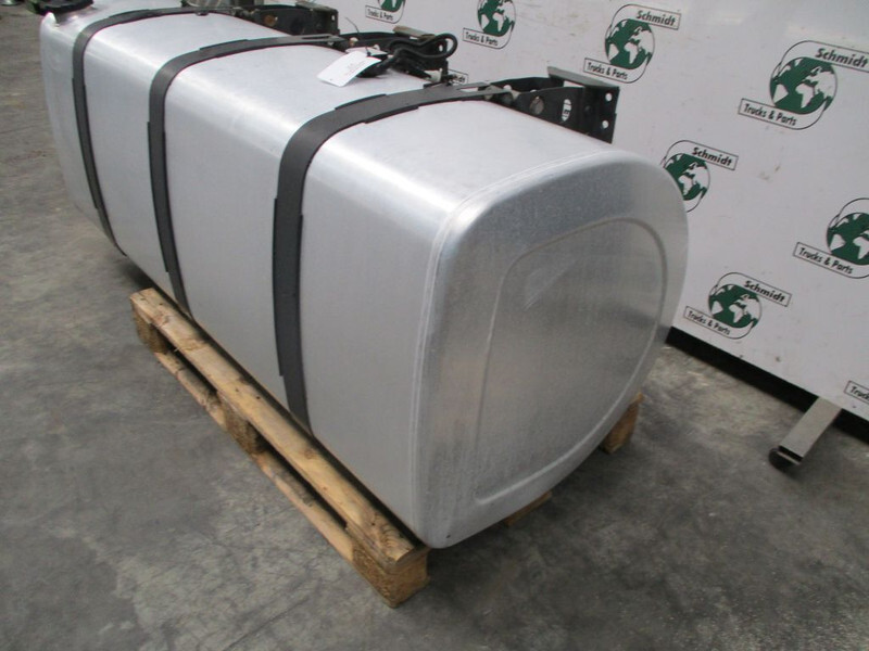 Volvo FM 21516457 BRANDSTOFTANK 730L EURO 5 - Fuel tank for Truck: picture 3 Volvo FM 21516457 BRANDSTOFTANK 730L EURO 5 - Fuel tank for Truck: picture 3