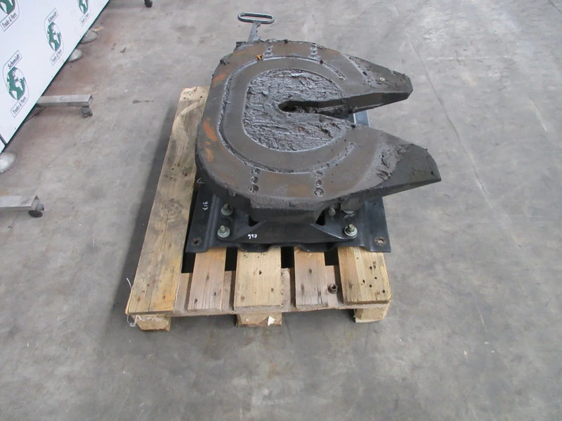 Jost 81.42710-6303// JOST D 152//MP20// 81.42710-6303// JOST D 152//MP20// MAN 18.420 EURO 6 MODEL 2020 - Fifth wheel coupling for Truck: picture 2 Jost 81.42710-6303// JOST D 152//MP20// 81.42710-6303// JOST D 152//MP20// MAN 18.420 EURO 6 MODEL 2020 - Fifth wheel coupling for Truck: picture 2