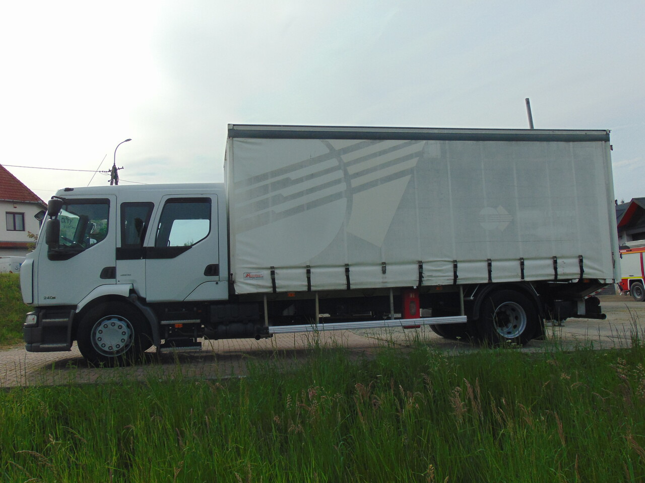 RENAULT Midlum 240DXi - Curtainsider truck: picture 5 RENAULT Midlum 240DXi - Curtainsider truck: picture 5