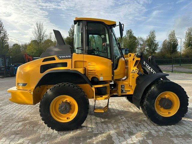 Volvo L45H - Wheel loader: picture 5 Volvo L45H - Wheel loader: picture 5