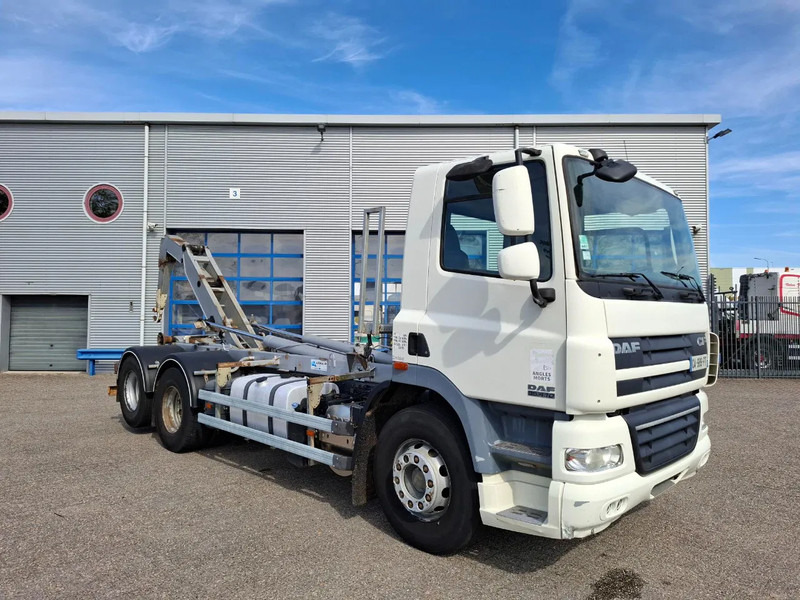 DAF CF85-410 / 6X2 / DEB / DALBY HOOK 15TON / AIRCO / ONLY:744381 KM / MANUAL / EURO-5 / 2012 - Hook lift truck: picture 4 DAF CF85-410 / 6X2 / DEB / DALBY HOOK 15TON / AIRCO / ONLY:744381 KM / MANUAL / EURO-5 / 2012 - Hook lift truck: picture 4
