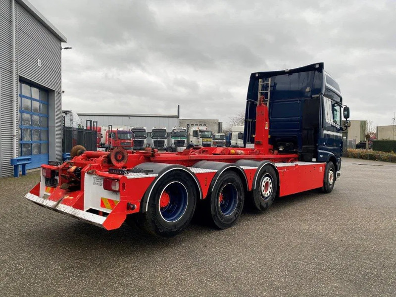 DAF XF106-530 8X2 / AJK HOOKLIFT 25000KG / 9 TON FRONT AXLE / NAVI / ONLY:612482 KM / SSC / AUTOMATIC / EURO-6 / 2019 - Hook lift truck: picture 5 DAF XF106-530 8X2 / AJK HOOKLIFT 25000KG / 9 TON FRONT AXLE / NAVI / ONLY:612482 KM / SSC / AUTOMATIC / EURO-6 / 2019 - Hook lift truck: picture 5