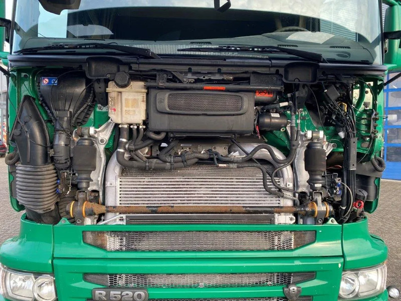 Hook lift truck Scania R520 V8 / 8X4 / BIG AXLE / AJK HOOKLIFT 30TON / LIFT+LENKACHSE / NAVI / LEATHER / FULL-AIR / AUTOMATIC / EURO-6 / 2015: picture 7 Hook lift truck Scania R520 V8 / 8X4 / BIG AXLE / AJK HOOKLIFT 30TON / LIFT+LENKACHSE / NAVI / LEATHER / FULL-AIR / AUTOMATIC / EURO-6 / 2015: picture 7