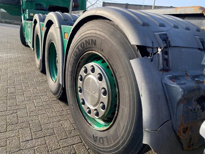 Hook lift truck Scania R520 V8 / 8X4 / BIG AXLE / AJK HOOKLIFT 30TON / LIFT+LENKACHSE / NAVI / LEATHER / FULL-AIR / AUTOMATIC / EURO-6 / 2015: picture 11 Hook lift truck Scania R520 V8 / 8X4 / BIG AXLE / AJK HOOKLIFT 30TON / LIFT+LENKACHSE / NAVI / LEATHER / FULL-AIR / AUTOMATIC / EURO-6 / 2015: picture 11