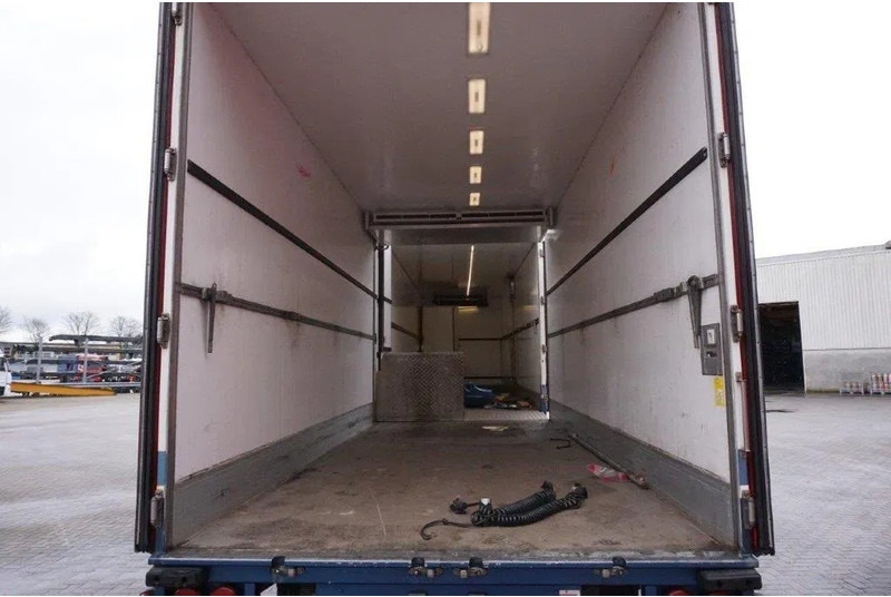 Tracon UDEN TM.180 / NL TRAILER / THROUGH-LOADING SYSTEM / ISOLATED / ALCOA / PLATFORM 2000 KG / 2003 - Refrigerator trailer: picture 5 Tracon UDEN TM.180 / NL TRAILER / THROUGH-LOADING SYSTEM / ISOLATED / ALCOA / PLATFORM 2000 KG / 2003 - Refrigerator trailer: picture 5