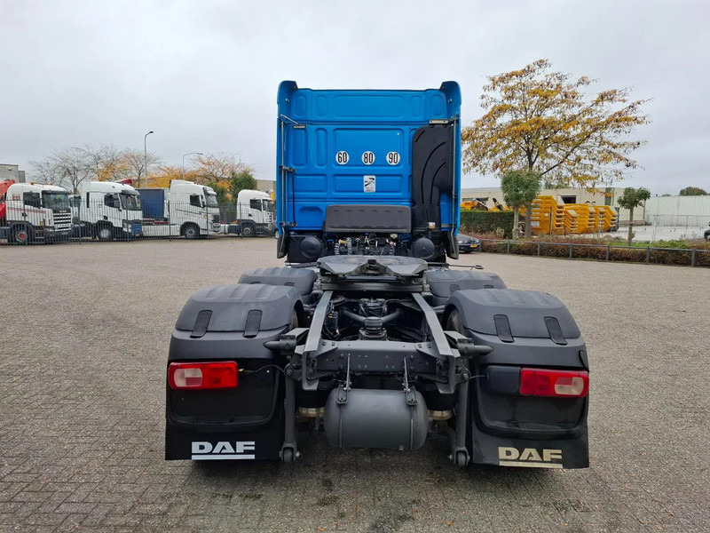 DAF XF106-530 / 6X4 / INTARDER / HYDRAULICS / ONLY:418213 KM / TUV:16-06-2026 / 44TON / LWDS / MANUAL / EURO-6 / 2018 - Tractor unit: picture 4 DAF XF106-530 / 6X4 / INTARDER / HYDRAULICS / ONLY:418213 KM / TUV:16-06-2026 / 44TON / LWDS / MANUAL / EURO-6 / 2018 - Tractor unit: picture 4