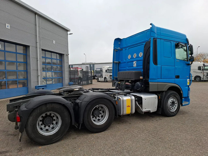 DAF XF106-530 / 6X4 / INTARDER / HYDRAULICS / ONLY:418213 KM / TUV:16-06-2026 / 44TON / LWDS / MANUAL / EURO-6 / 2018 - Tractor unit: picture 5 DAF XF106-530 / 6X4 / INTARDER / HYDRAULICS / ONLY:418213 KM / TUV:16-06-2026 / 44TON / LWDS / MANUAL / EURO-6 / 2018 - Tractor unit: picture 5