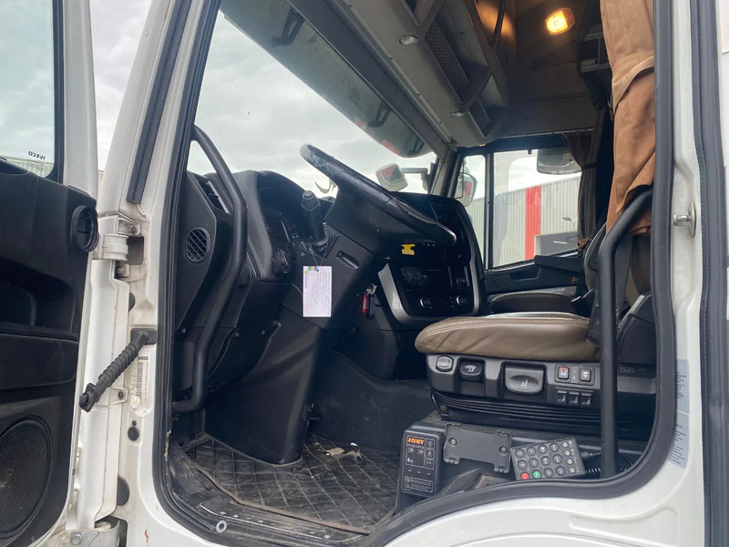 Tractor unit Iveco Stralis 570 XP / ENGINE RUNNING / INTARDER / PARKCOOL / DOUBLE TANK / NAVI / LEATHER / ONLY:749717 KM / ALCOA / EURO-6 / 2017: picture 12