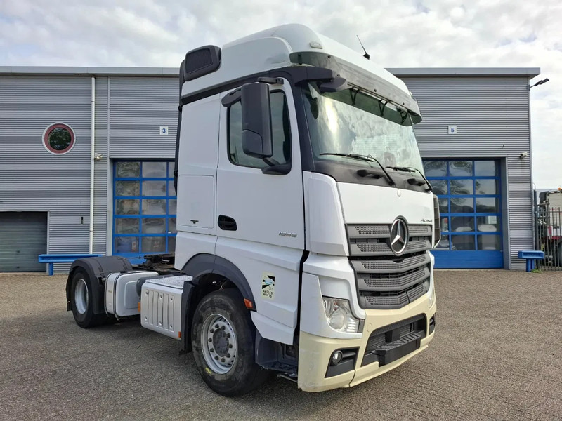 Mercedes-Benz Actros 1945 / HYDRAULICS / LWDS / GEN2 V2 TACHO / 2XBED / FRIDGE / AUTOMATIC / EURO-6 / 2018 - Tractor unit: picture 2 Mercedes-Benz Actros 1945 / HYDRAULICS / LWDS / GEN2 V2 TACHO / 2XBED / FRIDGE / AUTOMATIC / EURO-6 / 2018 - Tractor unit: picture 2