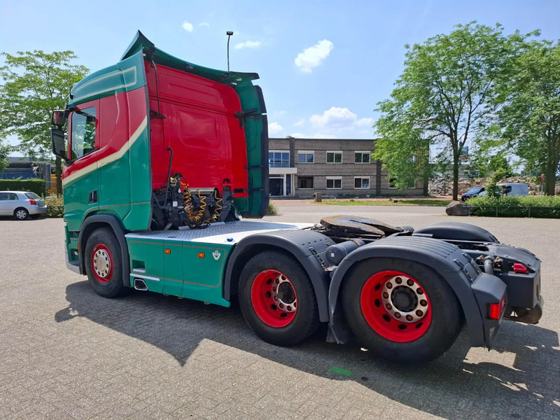 Scania NGS R580 V8 / RETARDER / HYDRAULICS / FULL-AIR / ONLY:644971 KM / LWDS / NAVI / FRIDGE / AUTOMATIC / EURO-6 / 2017 - Tractor unit: picture 3 Scania NGS R580 V8 / RETARDER / HYDRAULICS / FULL-AIR / ONLY:644971 KM / LWDS / NAVI / FRIDGE / AUTOMATIC / EURO-6 / 2017 - Tractor unit: picture 3