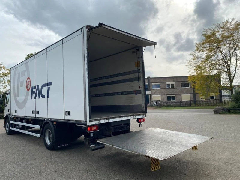 Box truck Volvo FE320 ONLY-463904-KM / CLOSED BOX / LOAD LIFT / AUTOMATIC / SIDE DOORS / EURO-6 / 2014: picture 7 Box truck Volvo FE320 ONLY-463904-KM / CLOSED BOX / LOAD LIFT / AUTOMATIC / SIDE DOORS / EURO-6 / 2014: picture 7